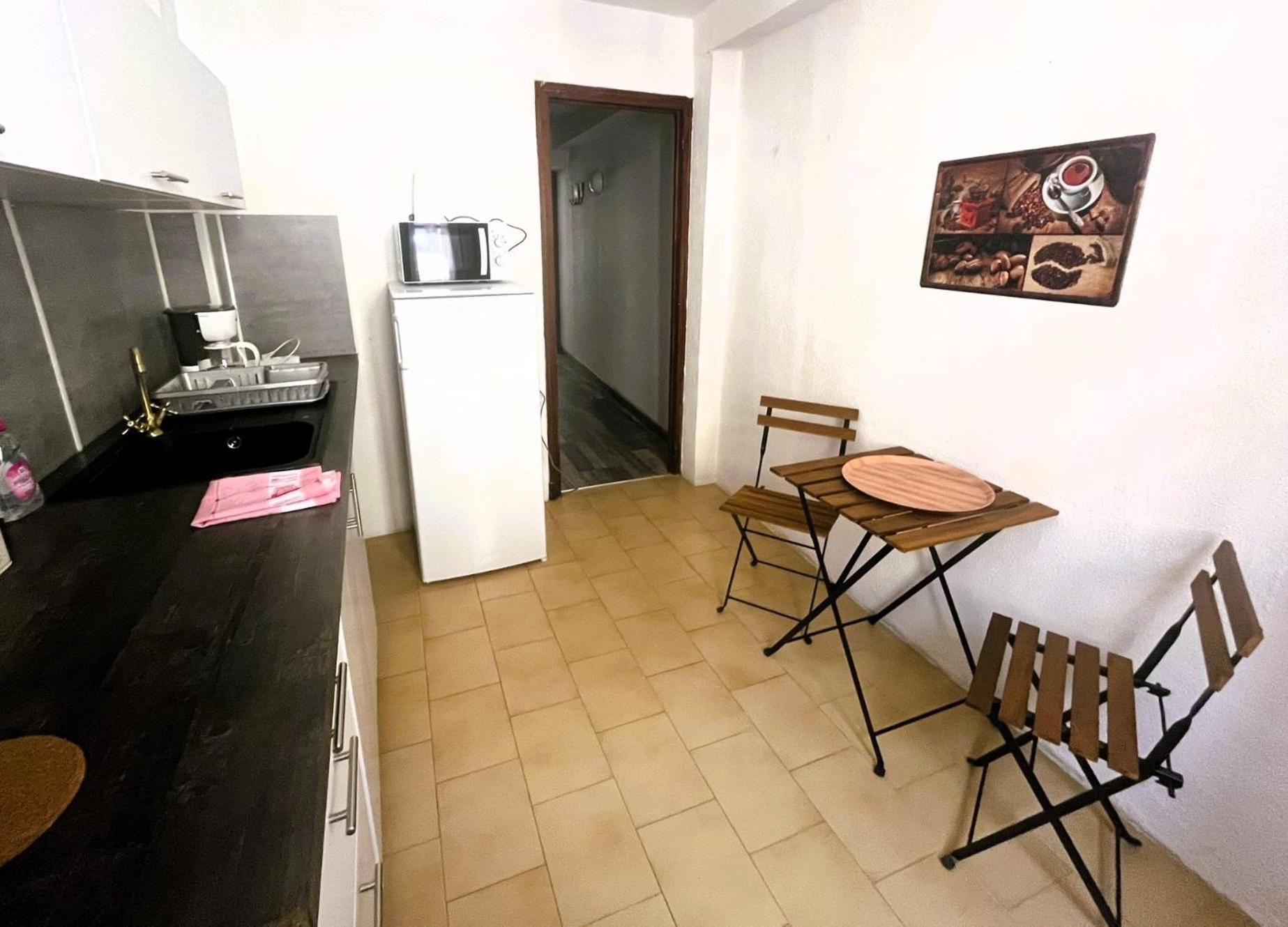 Апартаменти Au Pied Des Remparts 10 Rue Saint Jean Вільфранш-де-Конфлан Екстер'єр фото